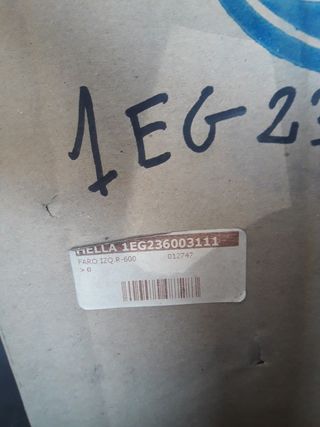 Faro R 600 AÑO 2000