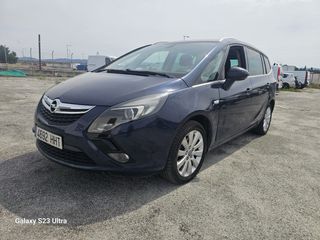 Opel Zafira Tourer 2011