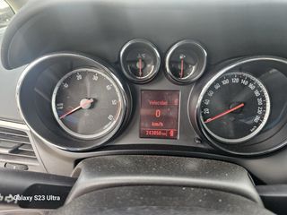 Opel Zafira Tourer 2011