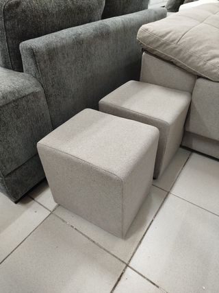 Chaiselongue beige 3 plazas + 2 puffs