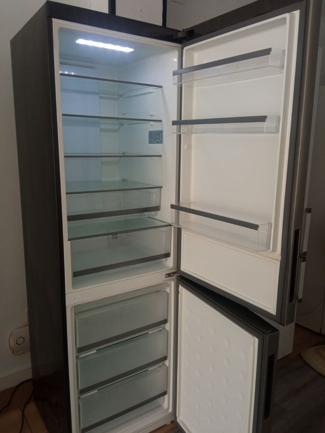 Nevera Haier 185cm - 430€