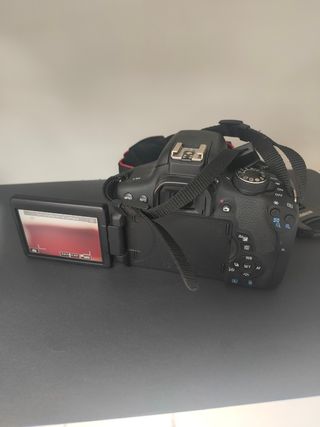 Canon EOS 750D - Cámara réflex digital