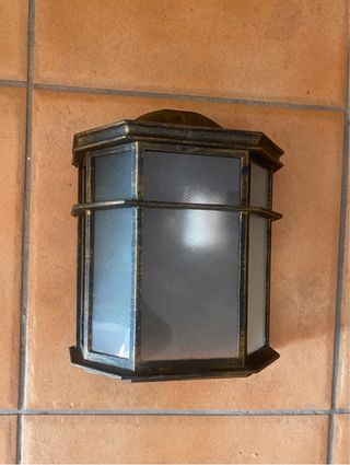 Lampara exterior - Metal y cristal