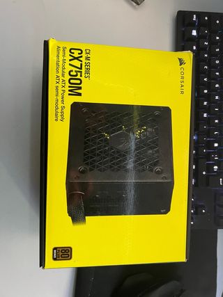 Corsair CX750M - Fuente alimentación