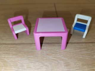 Playmobil: Mesita y 2 sillas