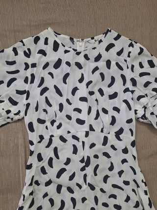 Vestido blanco y negro estampado