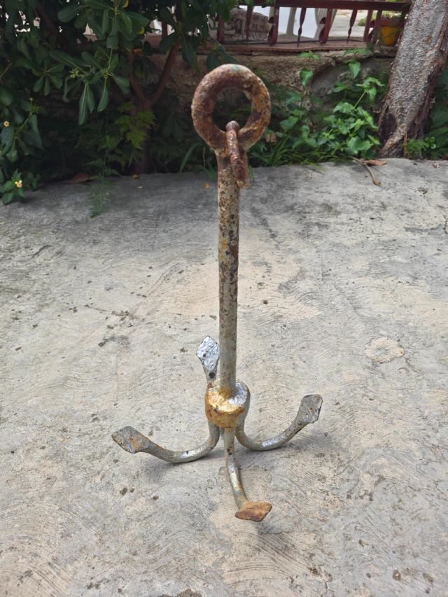 Ancla antigua decorativa