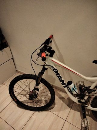 Bicicleta Giant Trace X3