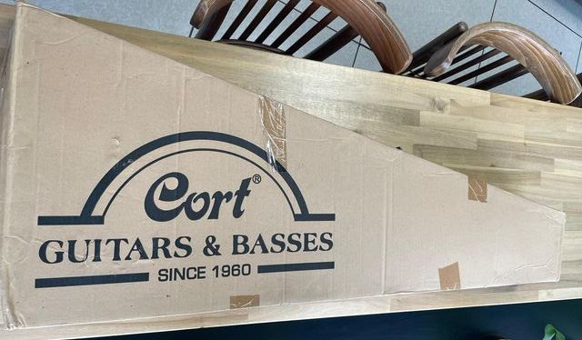 Guitarra 7 cuerdas - CORT KX507MS