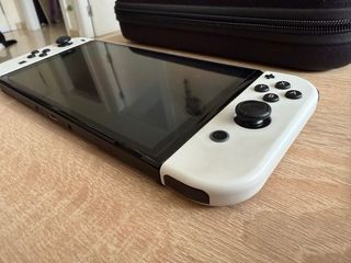 Nintendo Switch OLED + Accesorios