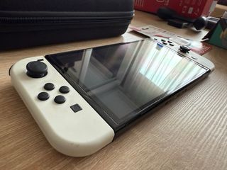 Nintendo Switch OLED + Accesorios