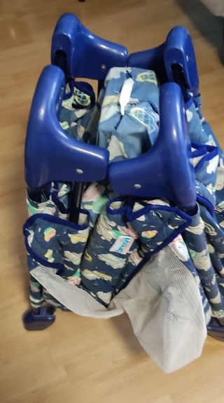 Cuna camping plegable para bebé.no lleva colchon