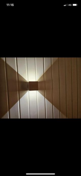 2 Apliques pared blancos metal