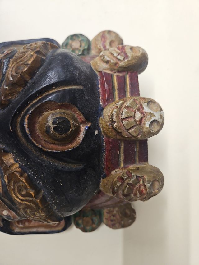 Máscara Mahakala madera tallada