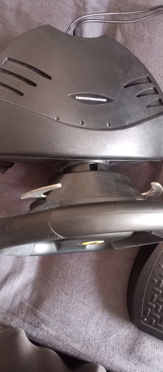 Volante Ferrari Trustmaster