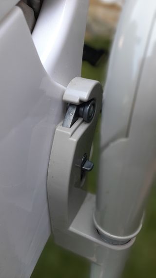 Trona Bebé adaptable Plegable marca Bebedue