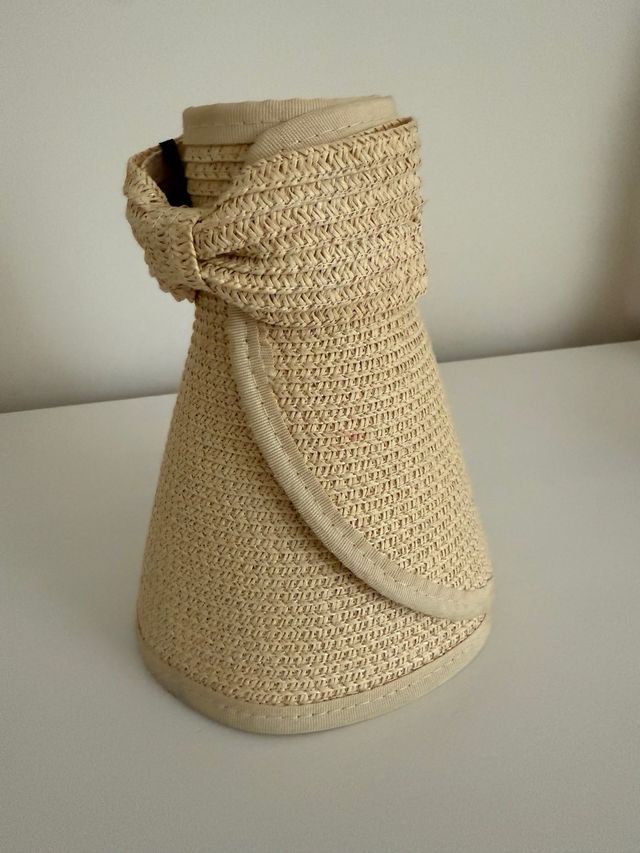 Visera beige - protección solar