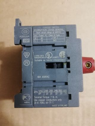 Interruttore sezionatore ABB OT32E4 quadro