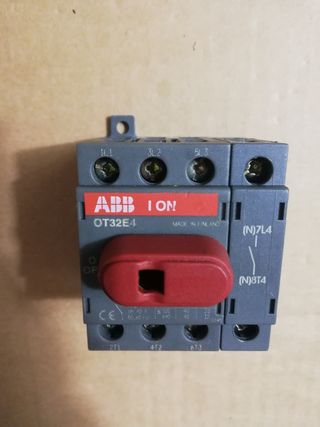 Interruttore sezionatore ABB OT32E4 quadro