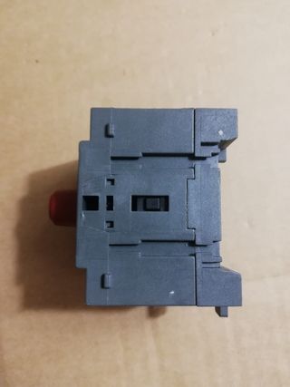Interruttore sezionatore ABB OT32E4 quadro