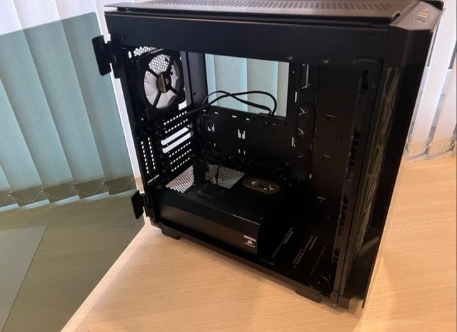 Carcasa del Corsair Obsidian 500D RGB SE Nueva!!
