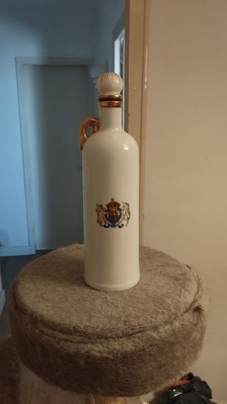 bottiglie di whisky antiche