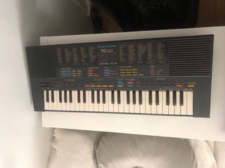 Yamaha PSS-580 Music Station Sintetizador FM