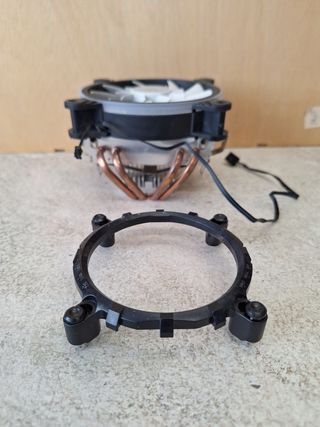 Dos disipadorres Mars Gaming CPU - Refrigeración