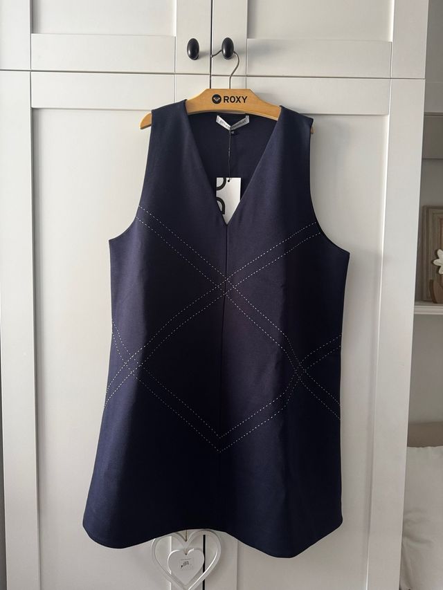 Vestido Adolfo Domínguez azul