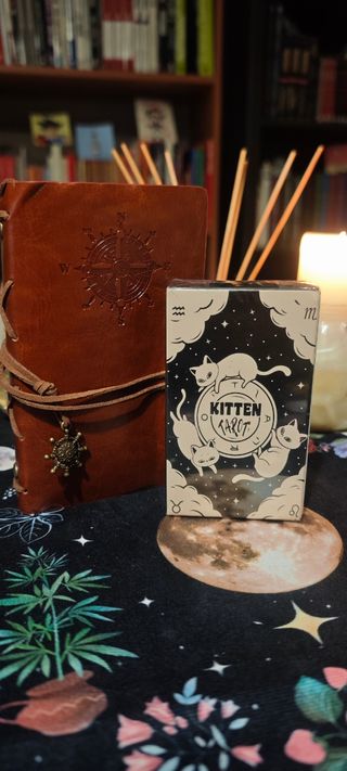 Tarot Gatitos + Cuaderno Cuero
