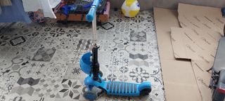 Patinete infantil azul