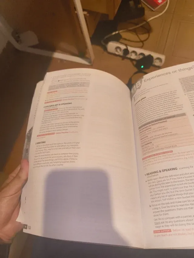 English File 4th Edition A1/A2. Teacher's Guide...