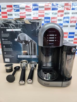 ✅ Cecotec Cafetera Semiautomática Power Instant-ccino 20 Chic Serie Nera. para café molido y en cápsulas, 20 Bares, Depósito de Leche 0.7ml, Depósito de Agua 1.7L, 1470W