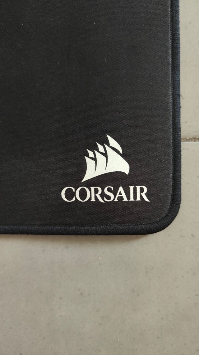 Alfombrilla Corsair Gaming XL
45cm x 40cm - 3mm