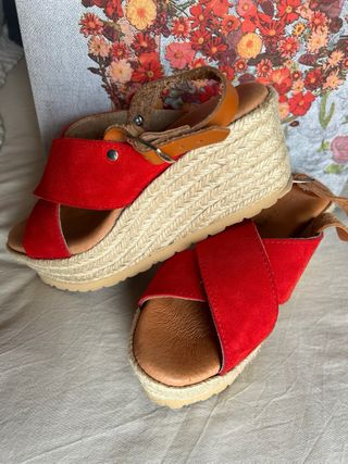 Sandalias rojas plataforma