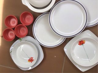 Vajilla moderna 18.  Platos.