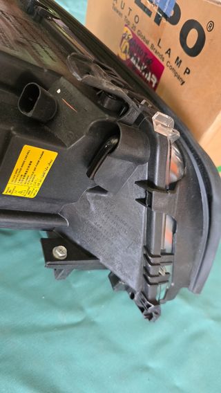 Faro BMW Serie 3 E46 Coupé (2003-2006) restilin