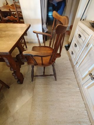 Mesa Roble artesana + 4 sillas + 2 cabeceros