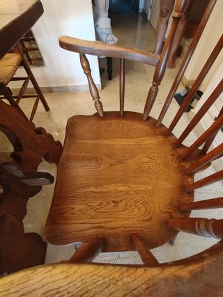 Mesa Roble artesana + 4 sillas + 2 cabeceros