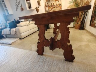 Mesa Roble artesana + 4 sillas + 2 cabeceros