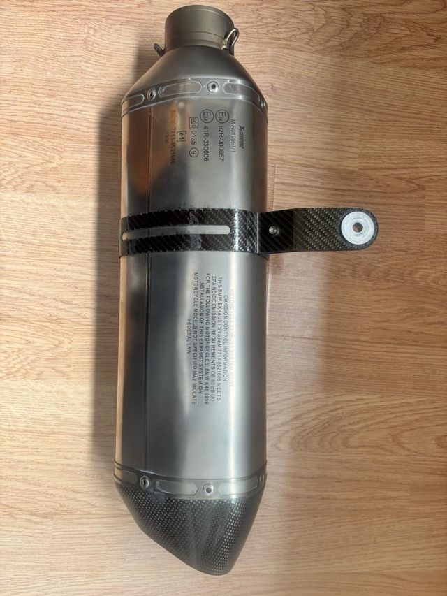 Silenciador Akrapovic BMW S1000R HP4