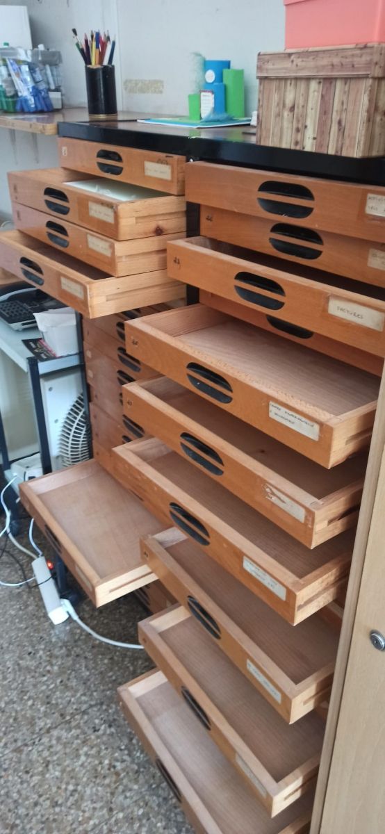 Archivador madera DIN A4
40 cajones