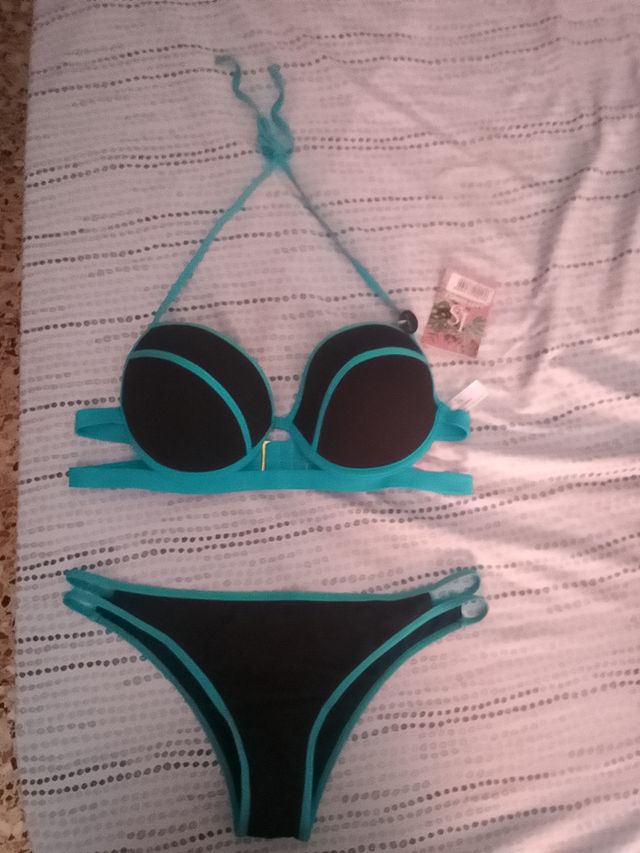 Bikini negro y turquesa