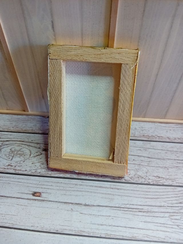 Casa delle bambole quadro di donna