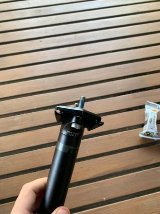 Reggisella Decathlon nuova con morsetti