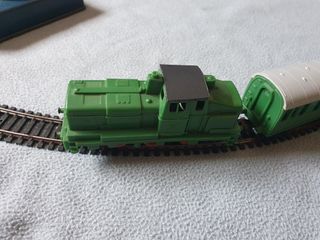 Comboio LIMA: Locomotiva, Carruagens, Trilhos, 9v