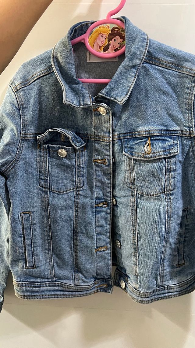 Cazadora vaquera Mango niña. Talla 8 años