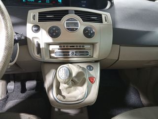 Renault Scénic 1.9 dCi 130