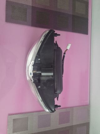 Faro delantero moto