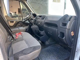 Nissan NV400 2015